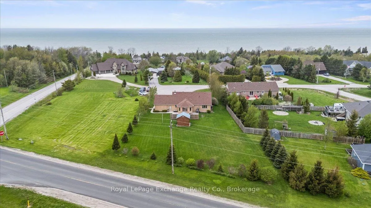 Photo 26 of 801 Troys Trail, Huron-Kinloss — HOMEH