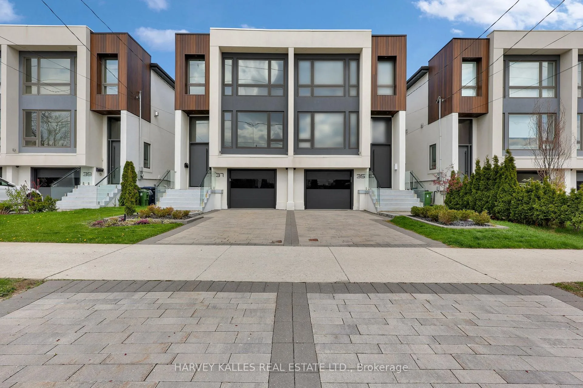 Front of 35 Wilmington Avenue