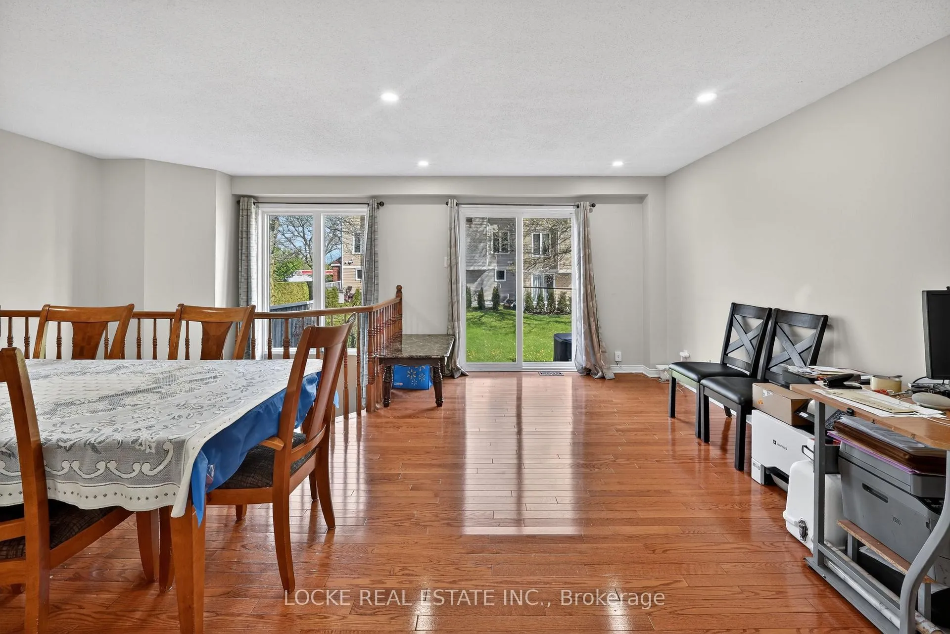Photo 7 of 1824 Summerfields Crescent, Ottawa, Chapel Hill — HOMEH
