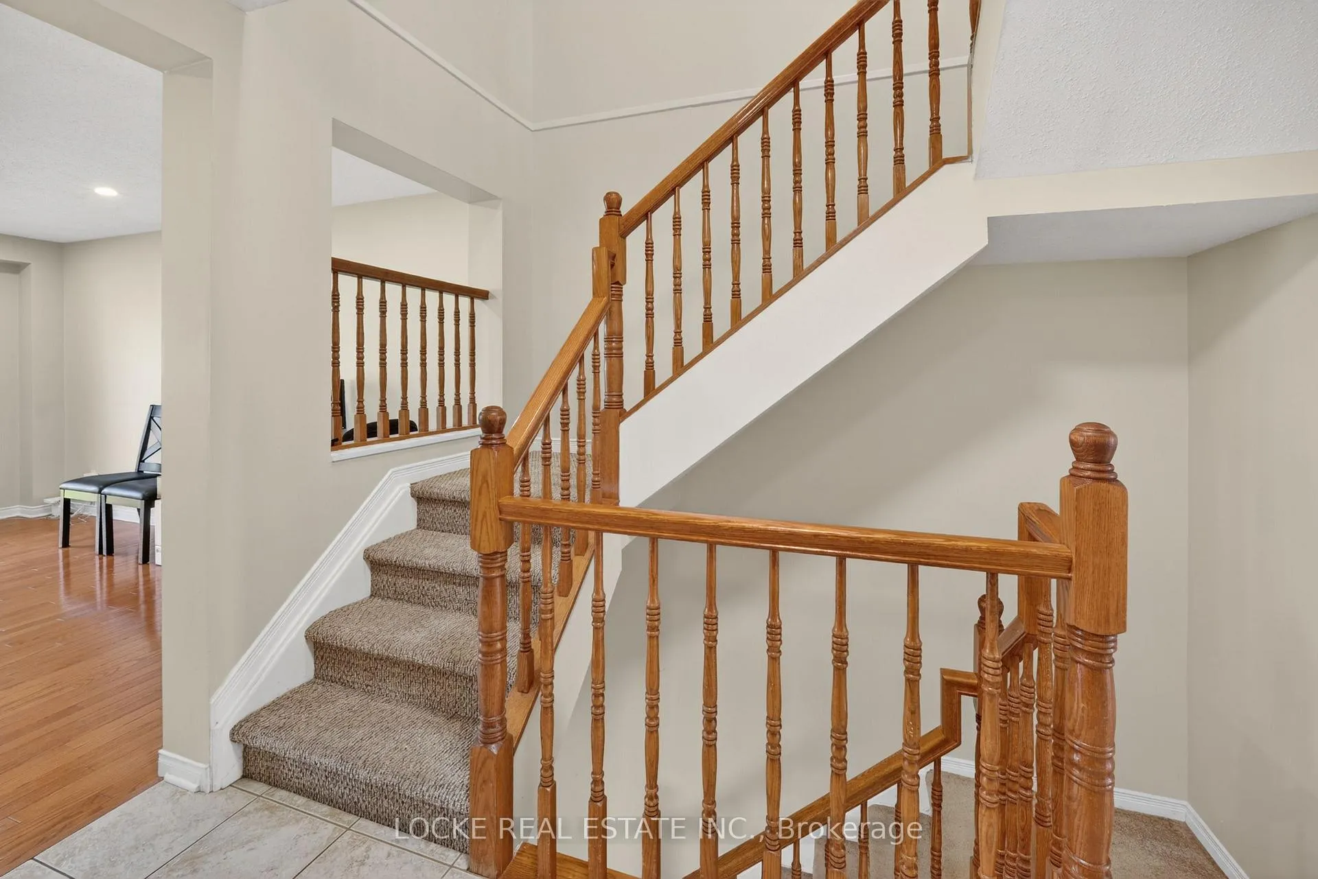 Photo 12 of 1824 Summerfields Crescent, Ottawa, Chapel Hill — HOMEH