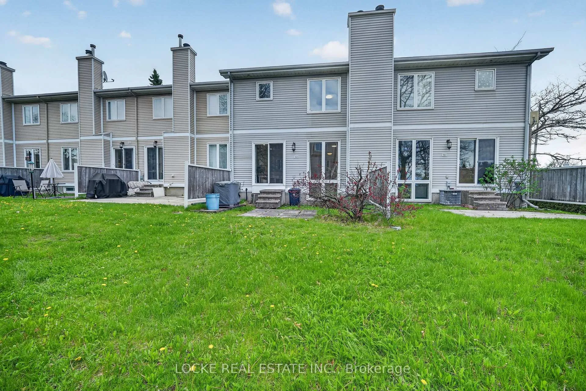Photo 29 of 1824 Summerfields Crescent, Ottawa, Chapel Hill — HOMEH