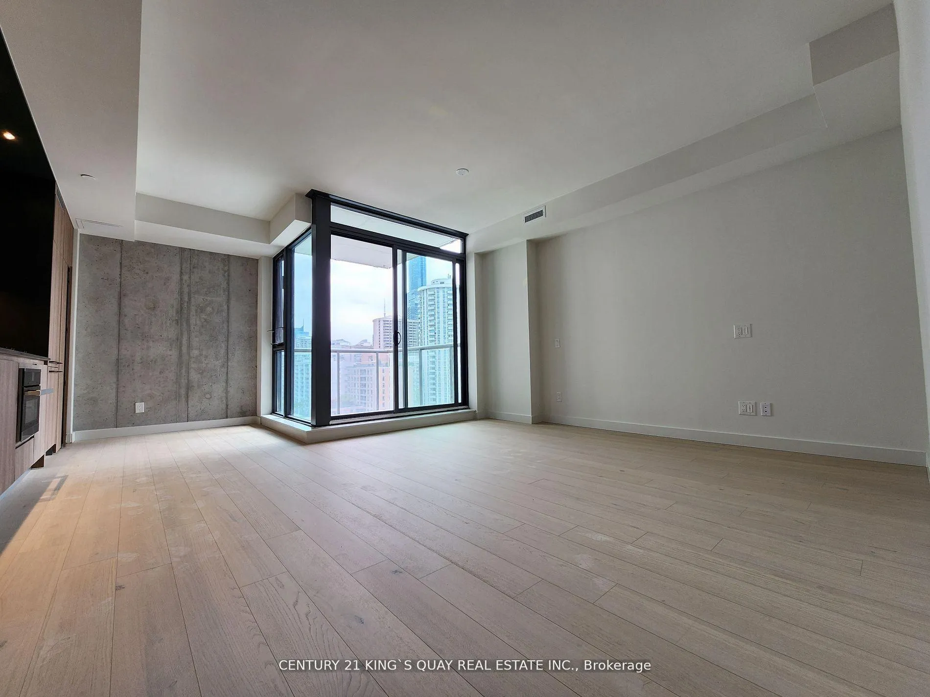 Photo 3 of Unit 1004, 81 Wellesley Street E, Toronto, Church-Yonge Corridor — HOMEH