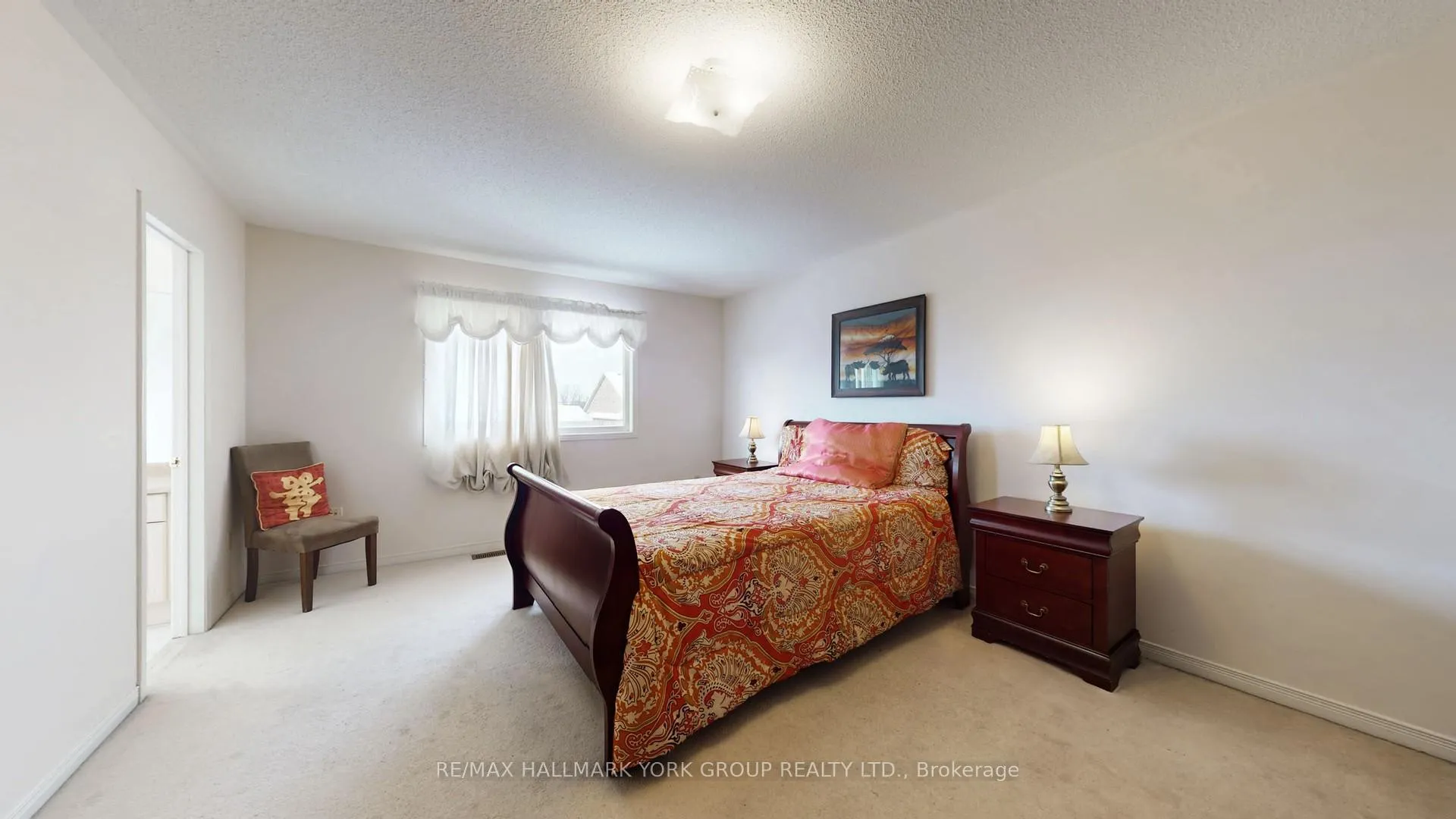 Photo 23 of 86 Petermann Street, Aurora, Bayview Northeast — HOMEH