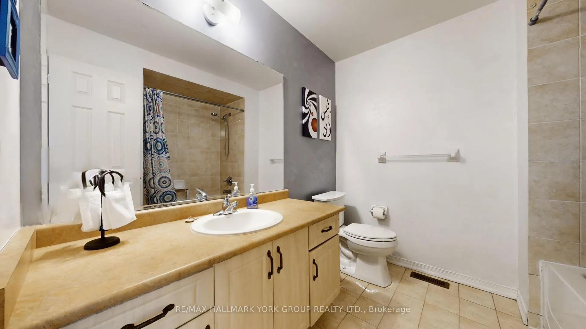 Photo 31 of 86 Petermann Street, Aurora, Bayview Northeast — HOMEH