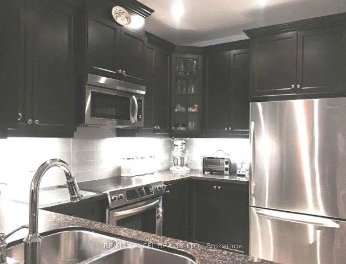 Photo 6 of Unit 312, 1 Verclaire Gate, Markham, Unionville — HOMEH