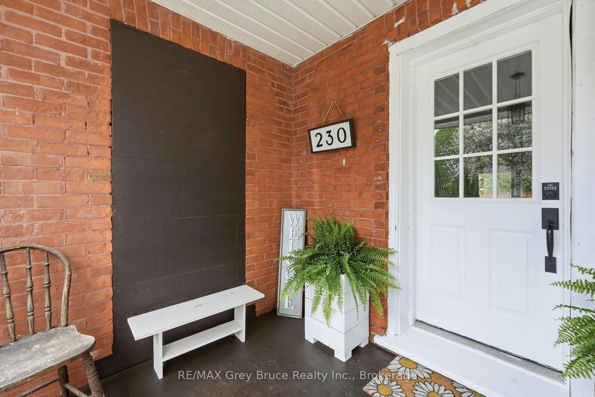 Photo 4 of 230 2nd Avenue SE, Arran-Elderslie — HOMEH