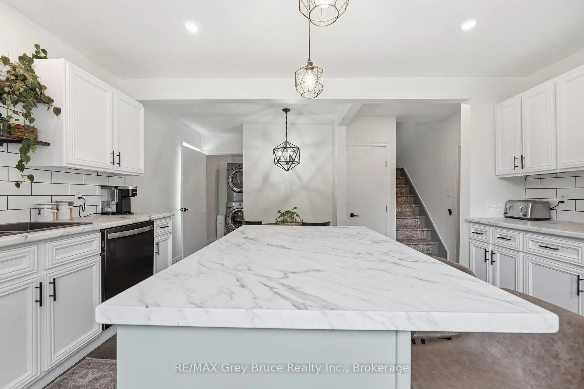 Photo 12 of 230 2nd Avenue SE, Arran-Elderslie — HOMEH