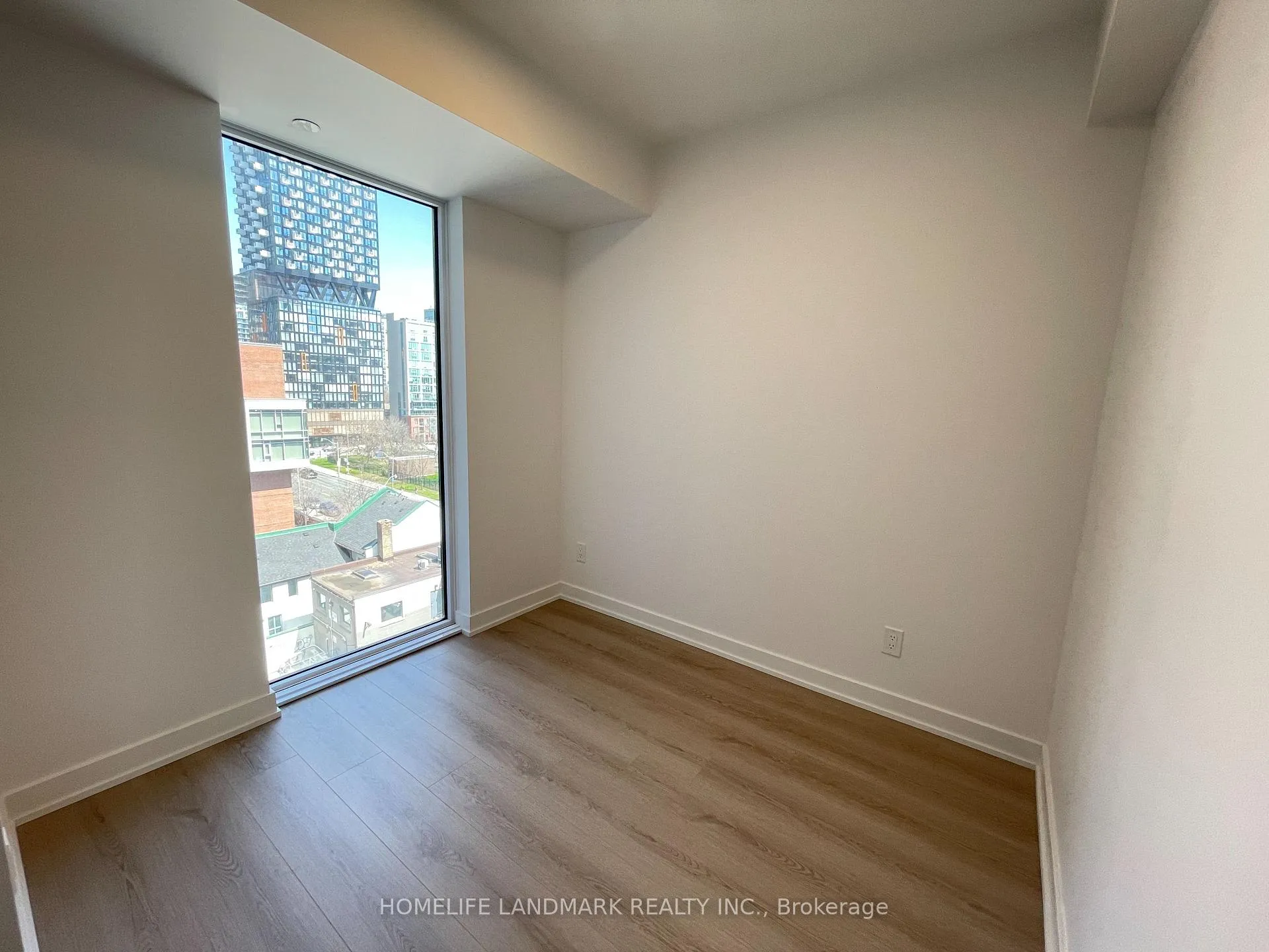 Photo 5 of Unit 803, 100 Queen Street E, Toronto, Church-Yonge Corridor — HOMEH