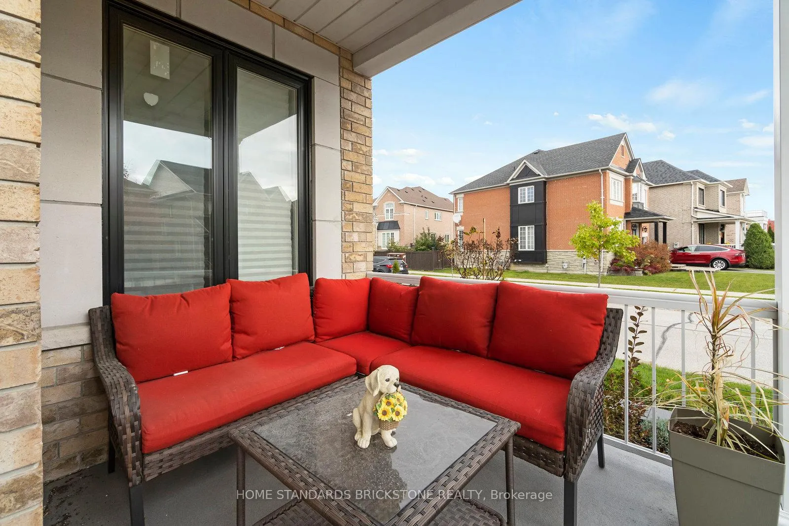 Photo 4 of 64 Saffron Street, Markham, Greensborough — HOMEH
