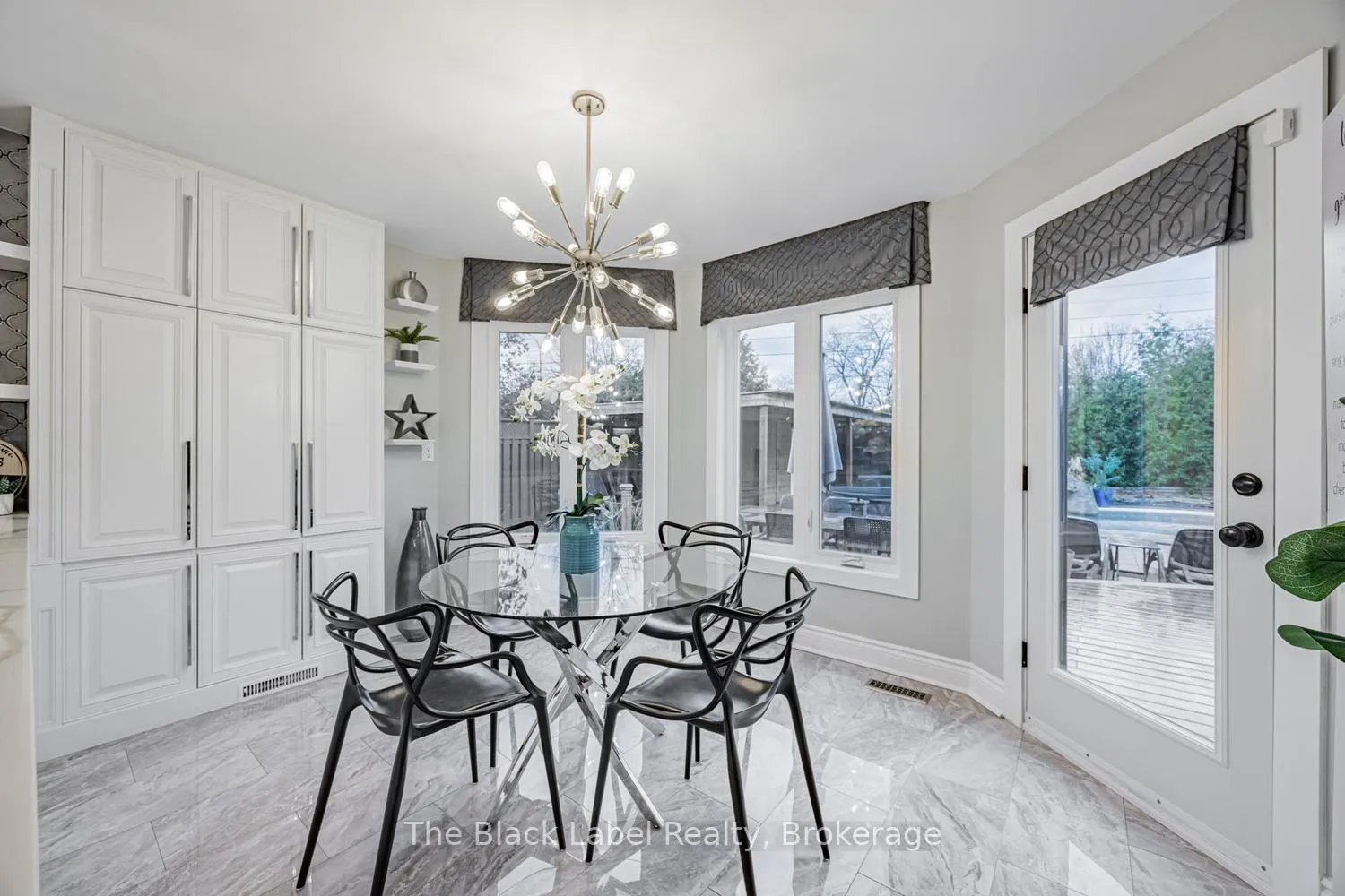 Photo 10 of 48 Lipton Crescent, Whitby, Pringle Creek — HOMEH