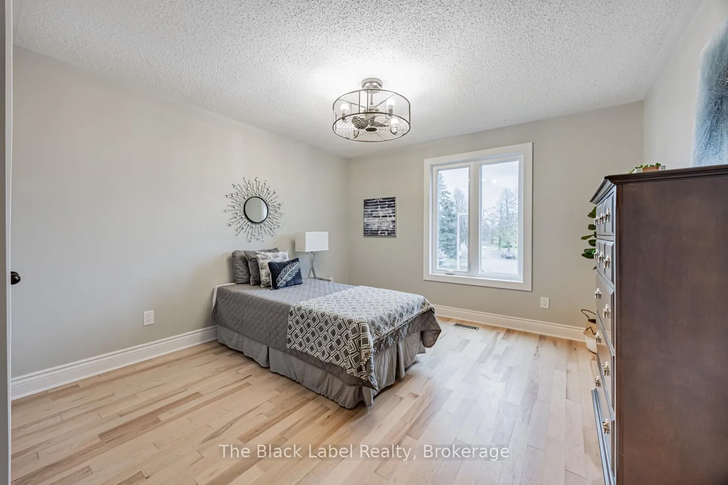 Photo 29 of 48 Lipton Crescent, Whitby, Pringle Creek — HOMEH
