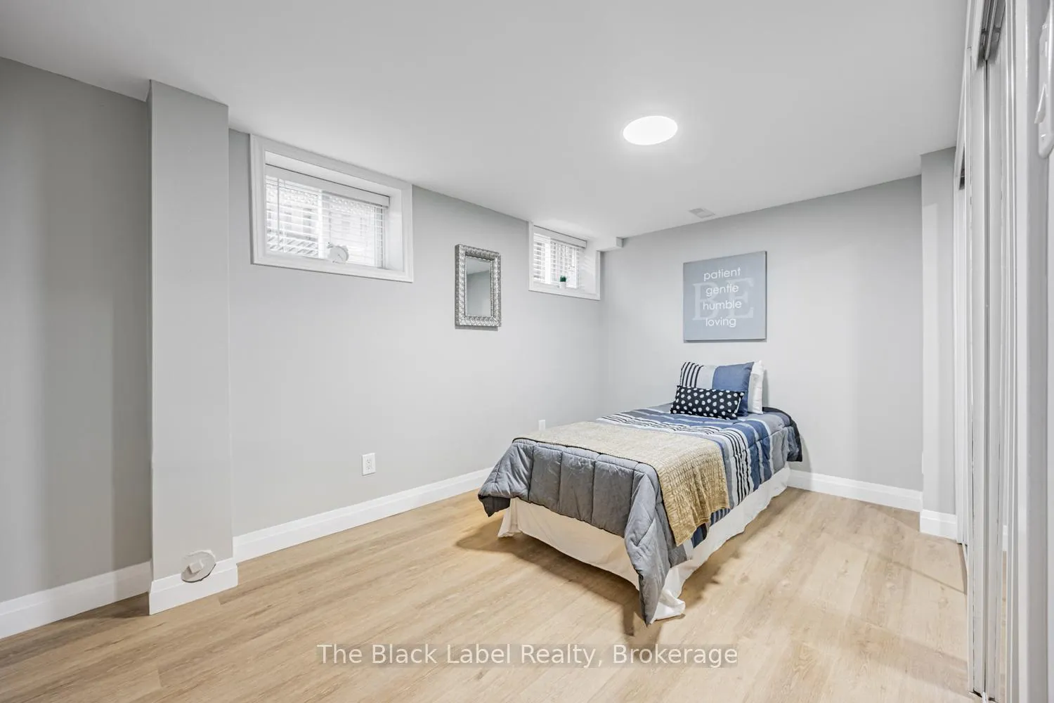 Photo 35 of 48 Lipton Crescent, Whitby, Pringle Creek — HOMEH
