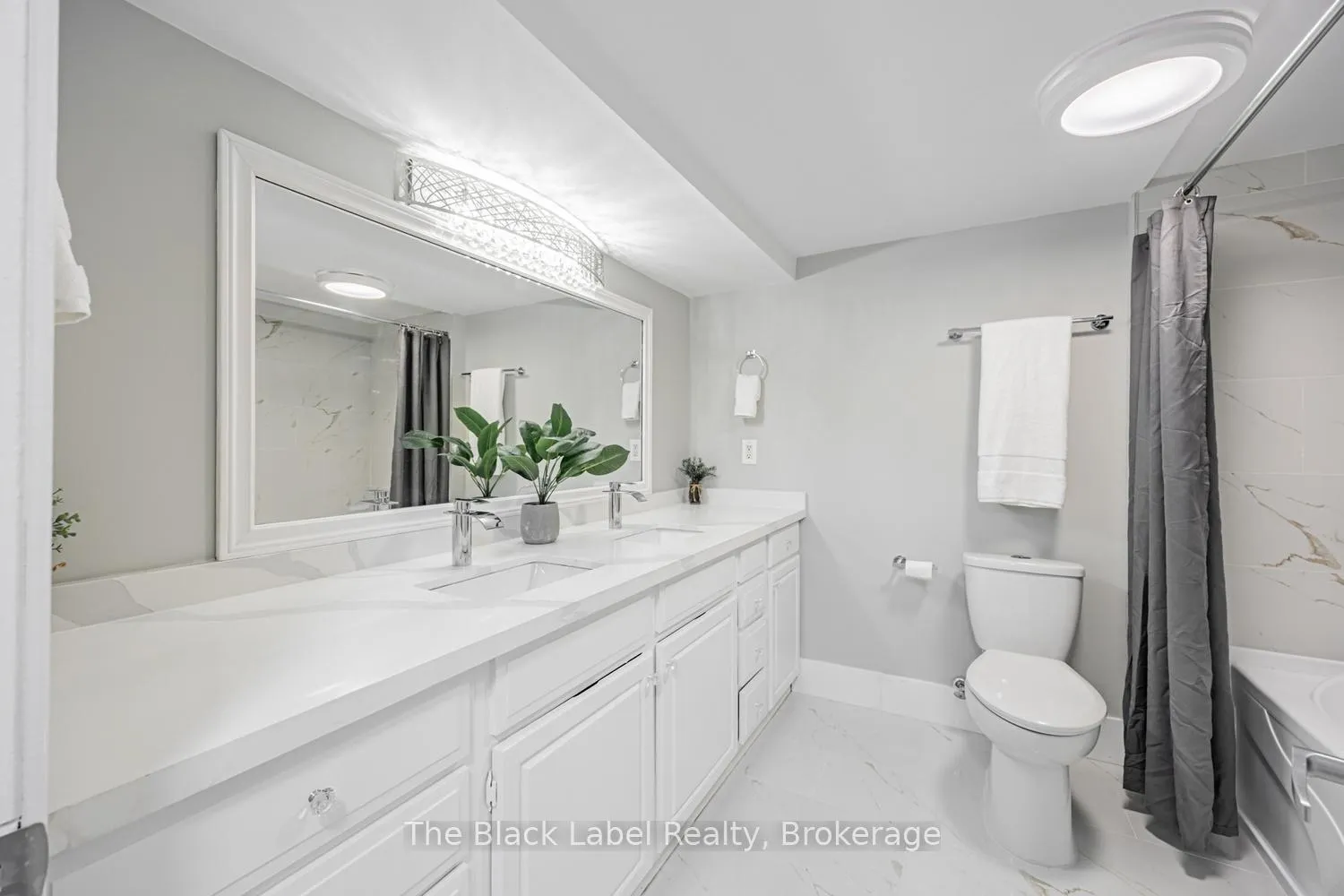 Photo 37 of 48 Lipton Crescent, Whitby, Pringle Creek — HOMEH