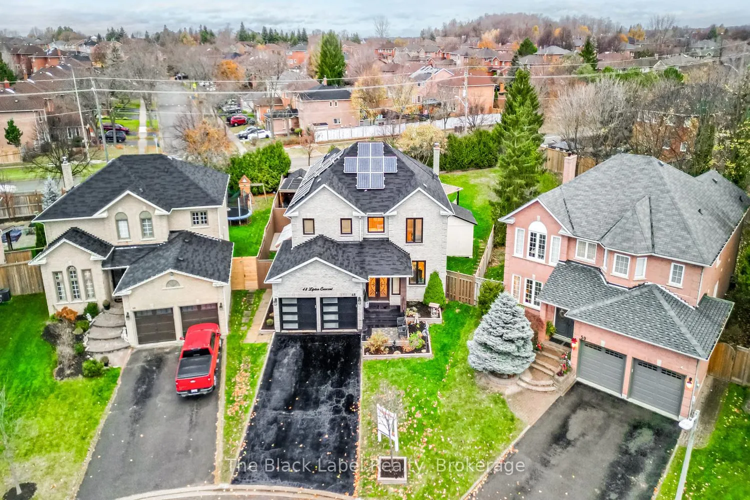 Photo 44 of 48 Lipton Crescent, Whitby, Pringle Creek — HOMEH