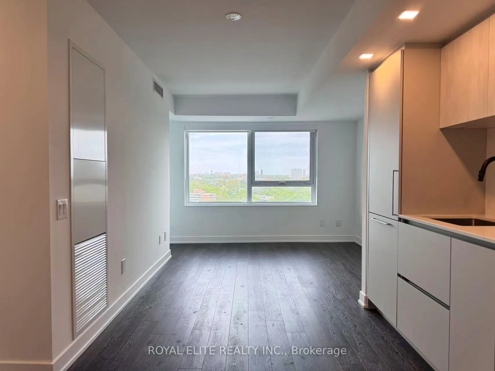 Photo 7 of Unit 1108, 609 Sherbourne Street, Toronto, North St. James Town — HOMEH