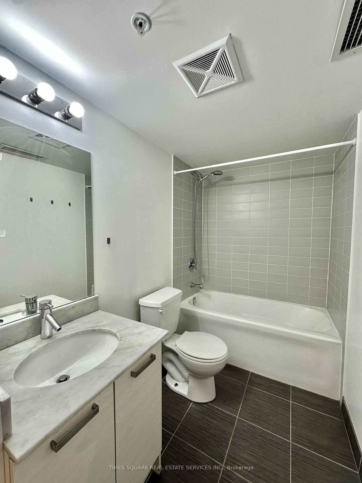 Photo 2 of Unit 640, 68 Abell Street, Toronto, Little Portugal — HOMEH