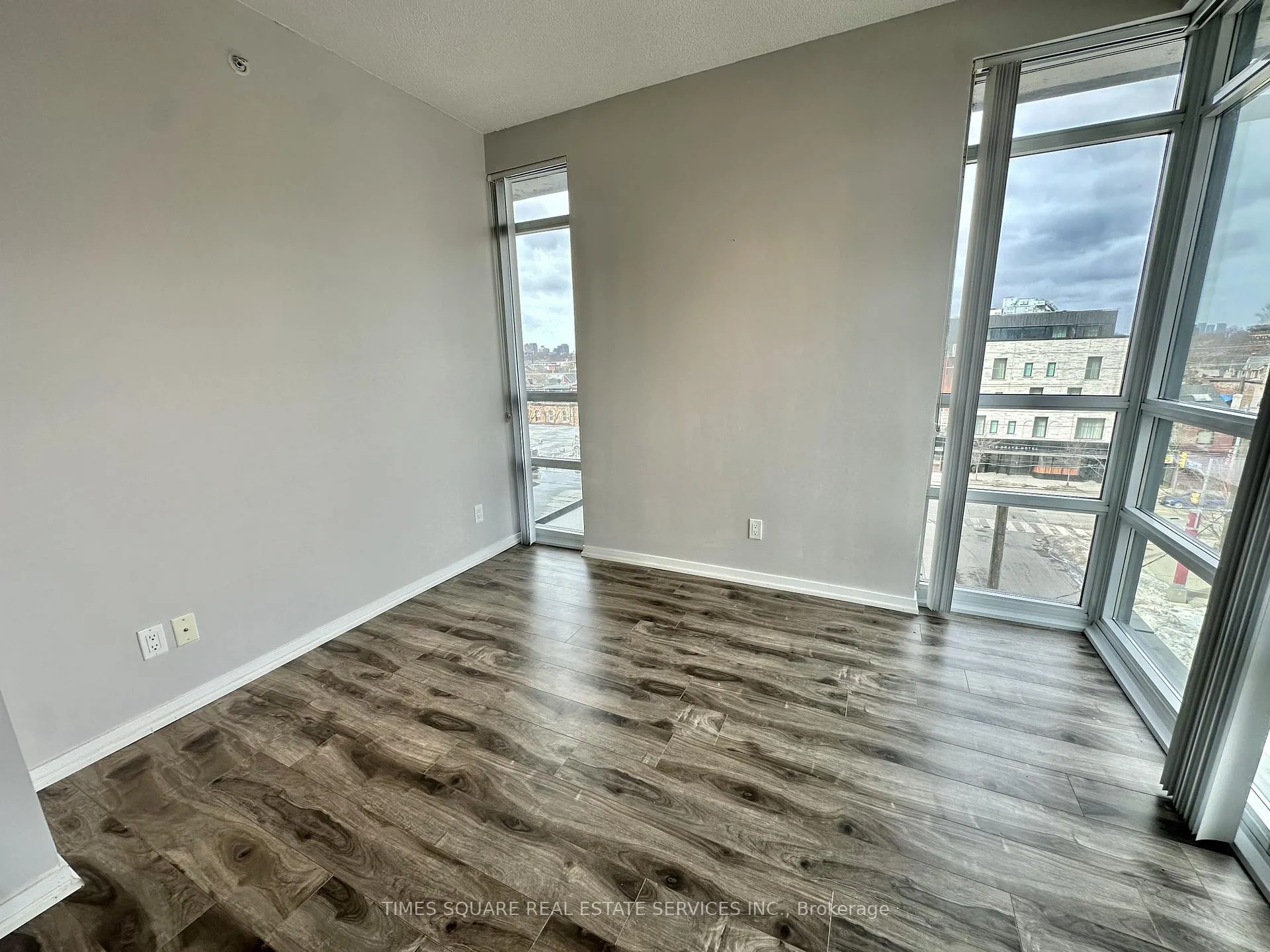 Photo 6 of Unit 640, 68 Abell Street, Toronto, Little Portugal — HOMEH