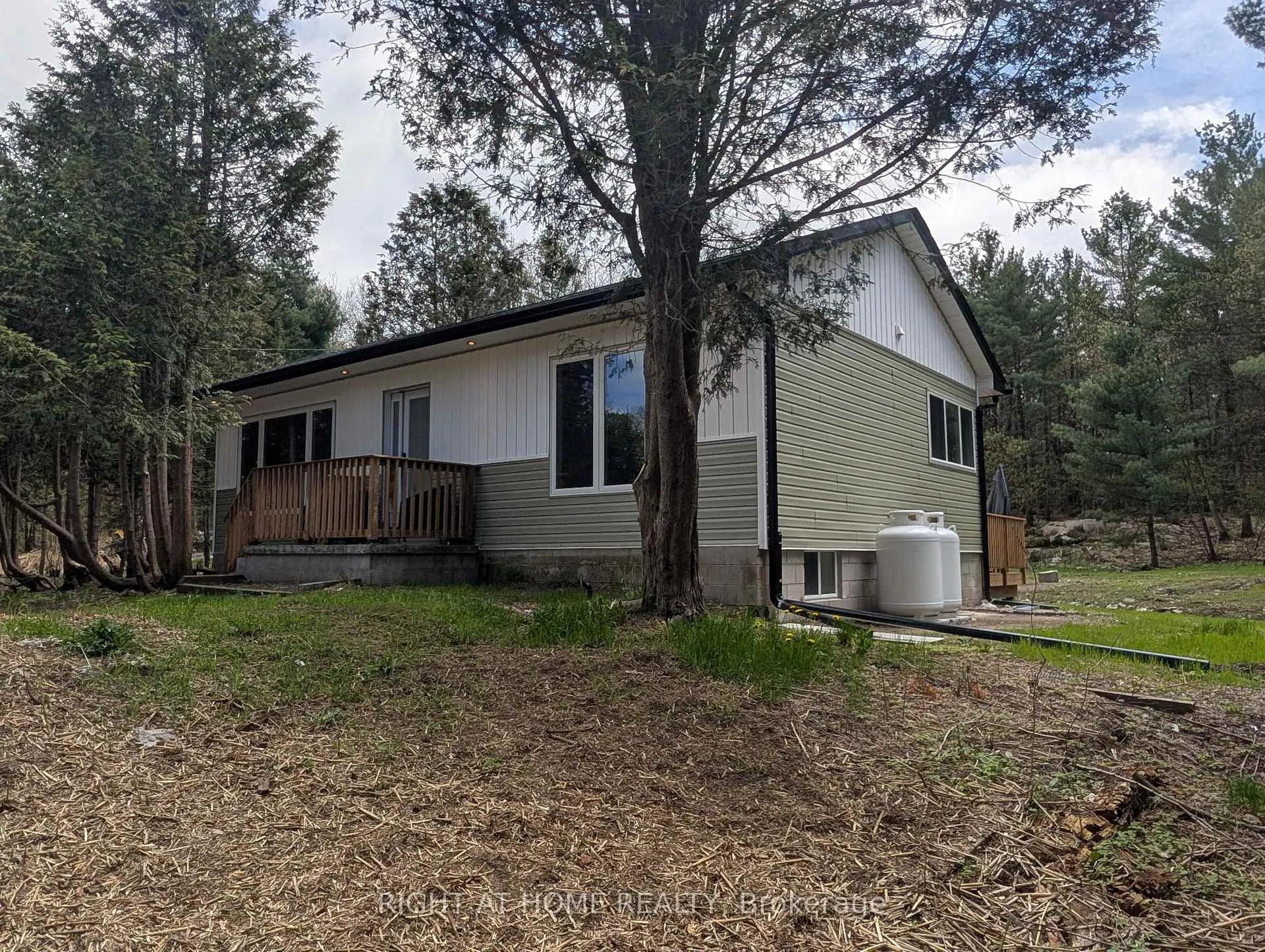 Photo 2 of 44 559 Highway, Carling — HOMEH