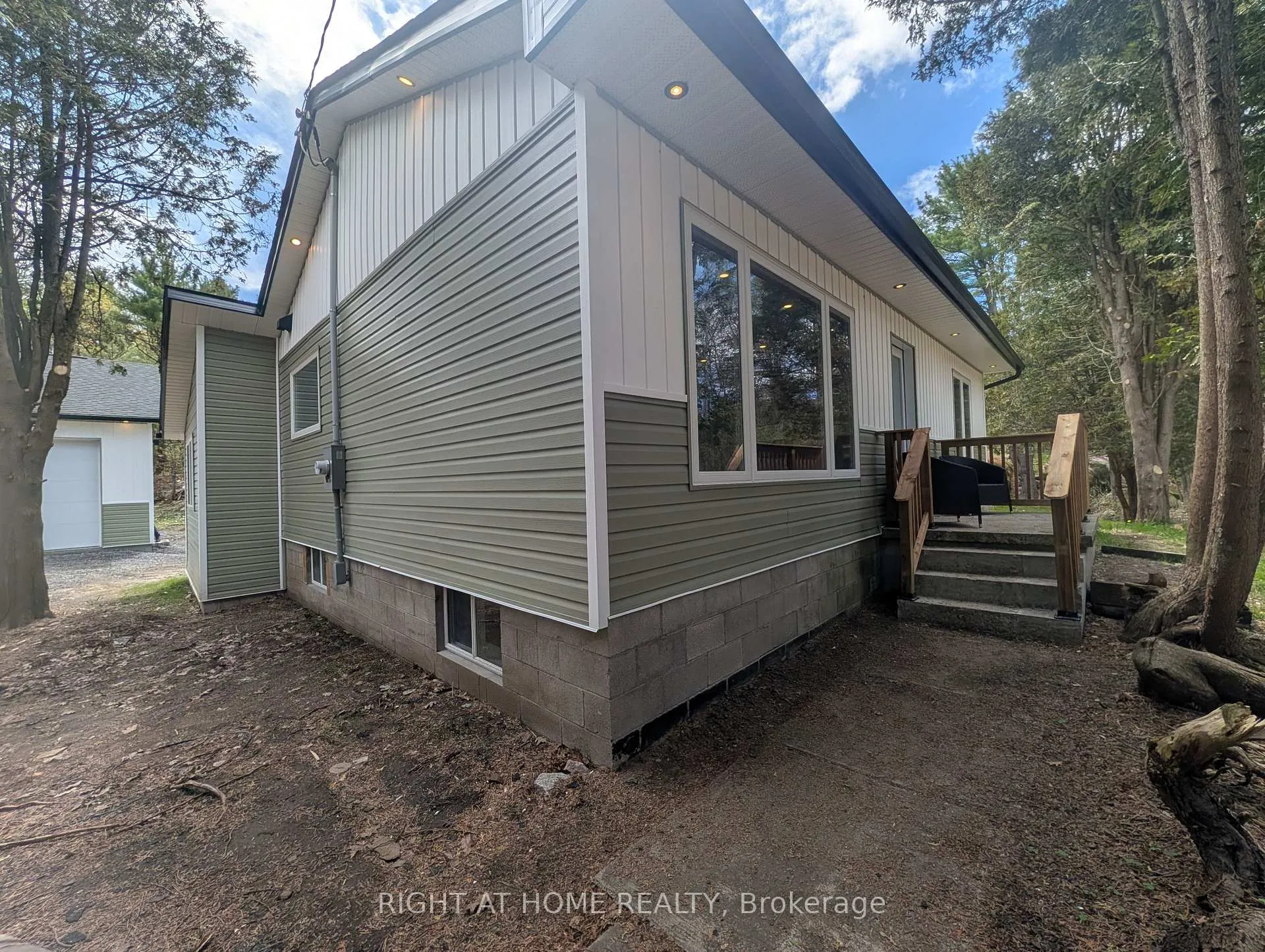 Photo 3 of 44 559 Highway, Carling — HOMEH