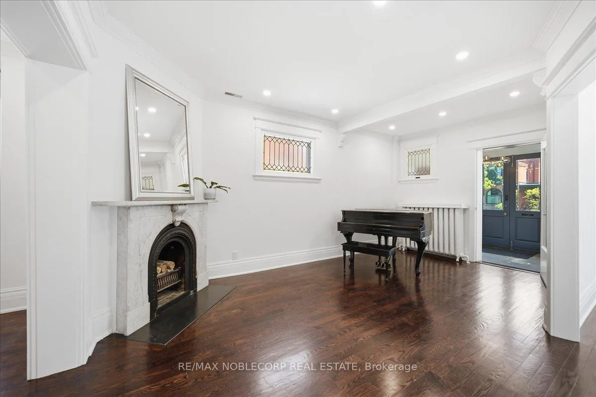 Photo 6 of 38 Glenrose Avenue, Toronto, Rosedale-Moore Park — HOMEH