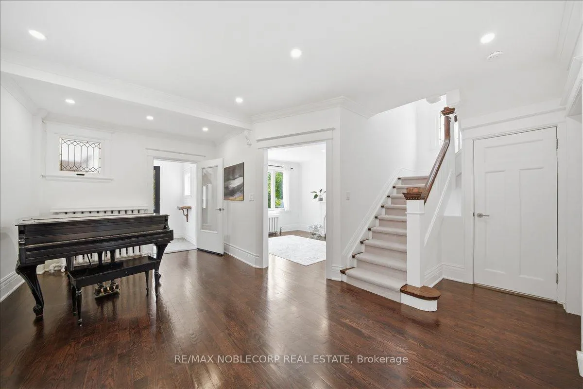Photo 7 of 38 Glenrose Avenue, Toronto, Rosedale-Moore Park — HOMEH