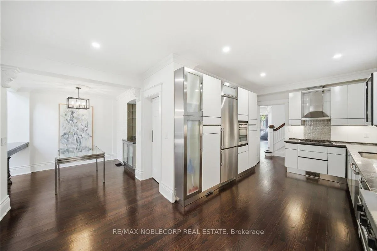 Photo 23 of 38 Glenrose Avenue, Toronto, Rosedale-Moore Park — HOMEH