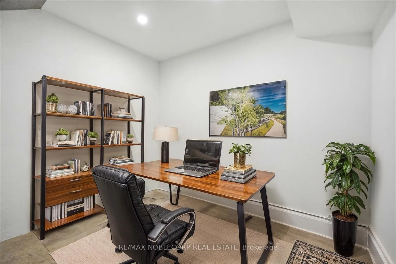 Photo 37 of 38 Glenrose Avenue, Toronto, Rosedale-Moore Park — HOMEH