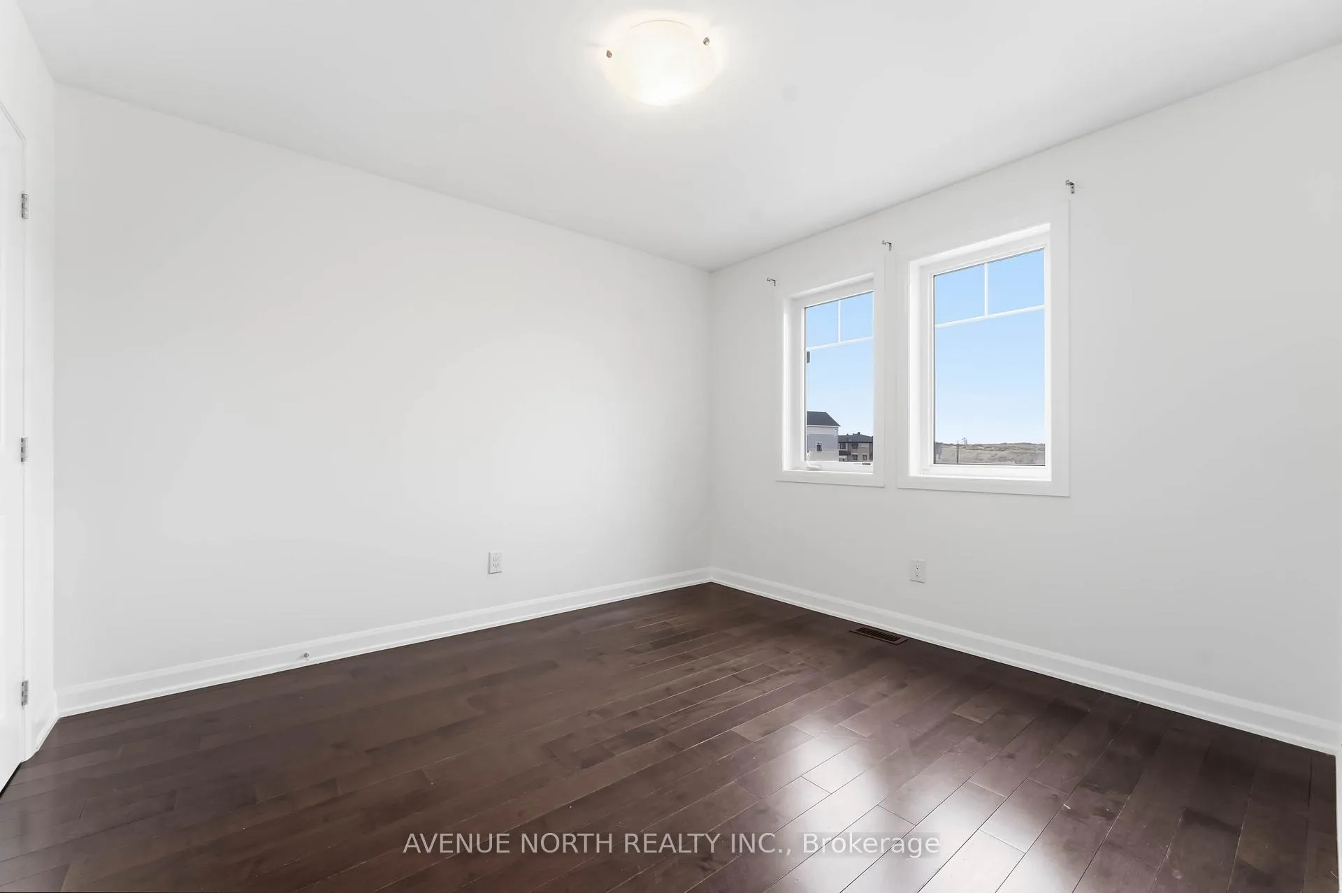 Photo 19 of 2082 Caltra Crescent, Ottawa, Barrhaven - Half Moon Bay — HOMEH