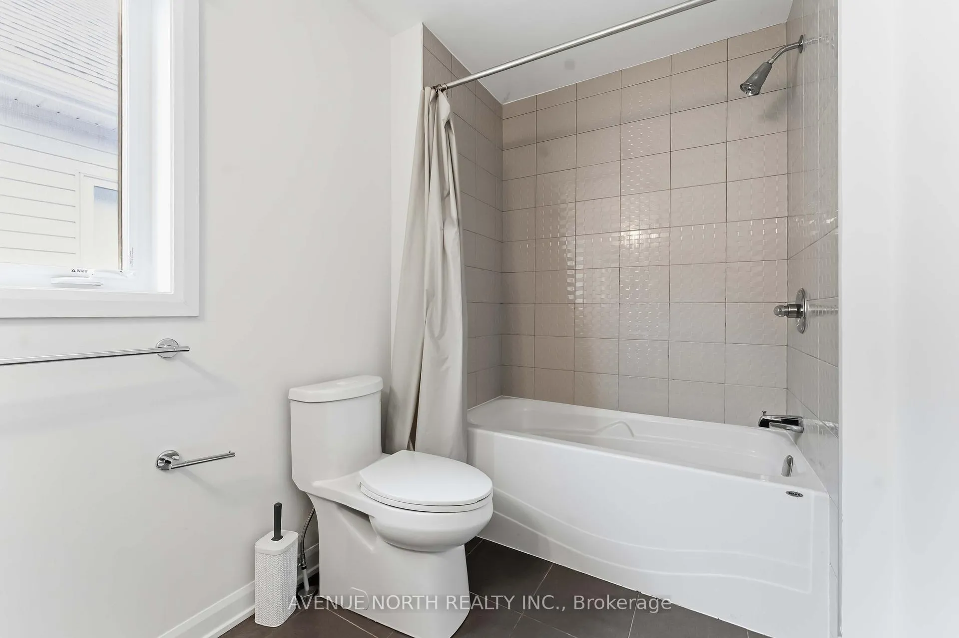 Photo 23 of 2082 Caltra Crescent, Ottawa, Barrhaven - Half Moon Bay — HOMEH