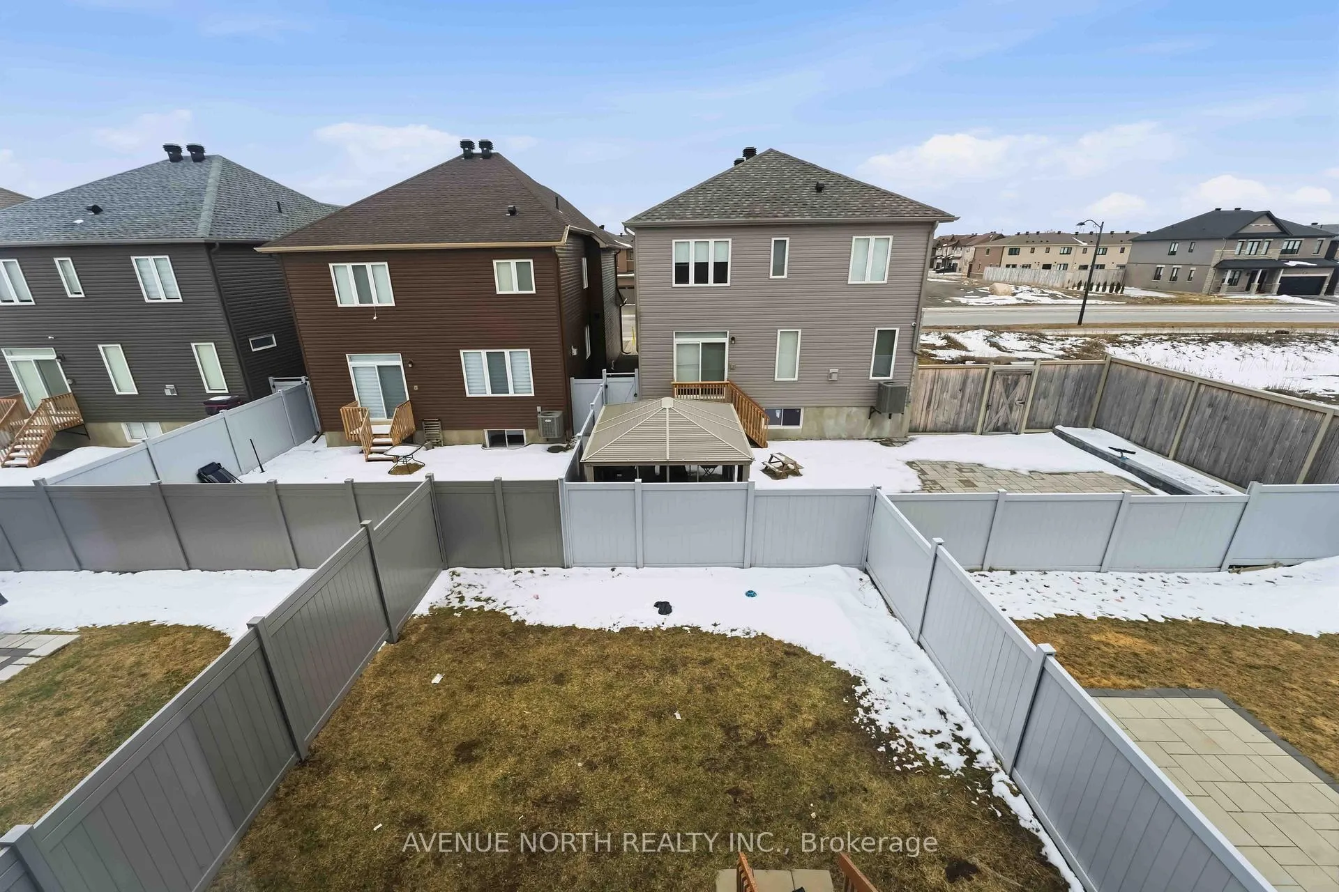 Photo 32 of 2082 Caltra Crescent, Ottawa, Barrhaven - Half Moon Bay — HOMEH