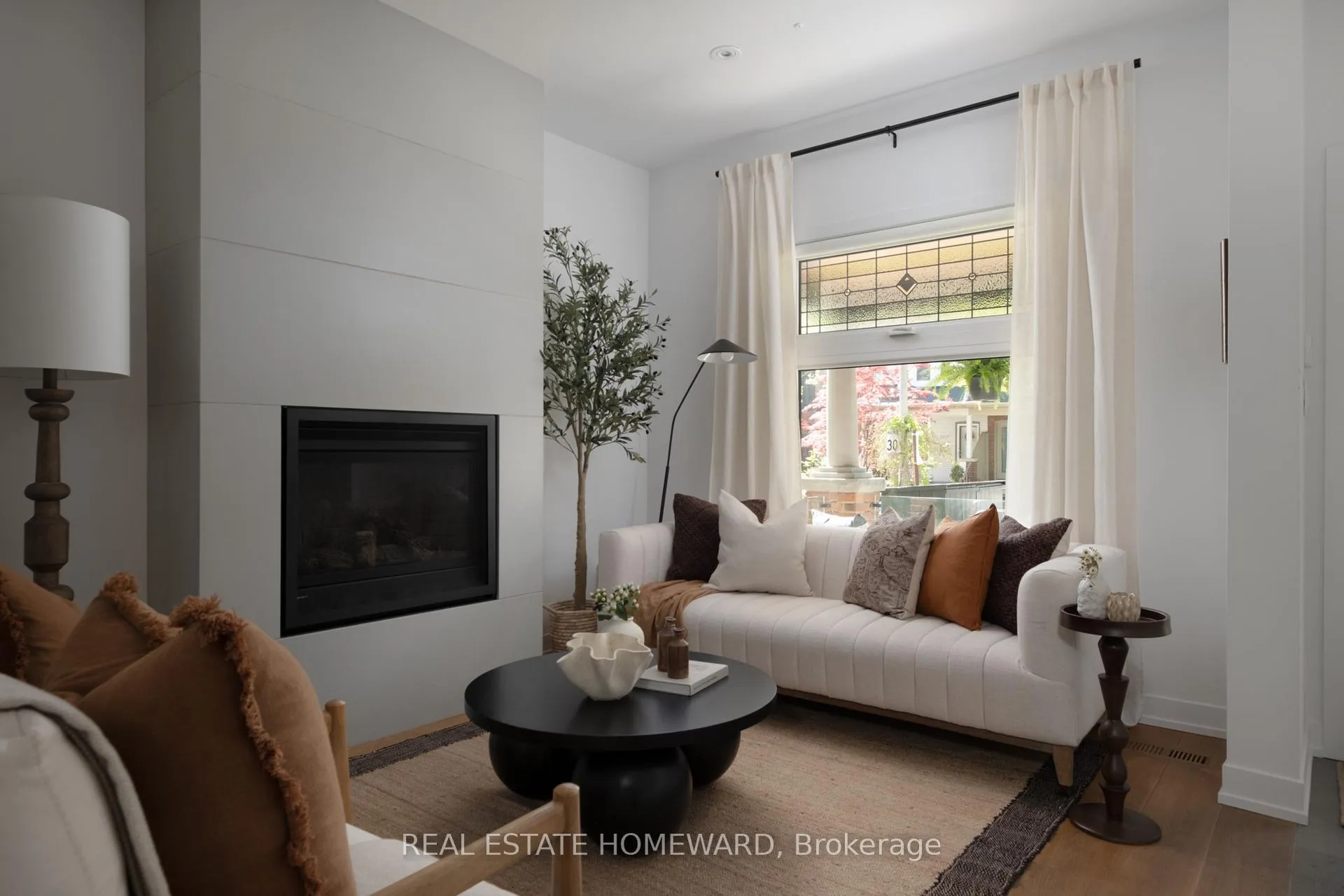 Photo 5 of 204 Bain Avenue, Toronto, North Riverdale — HOMEH