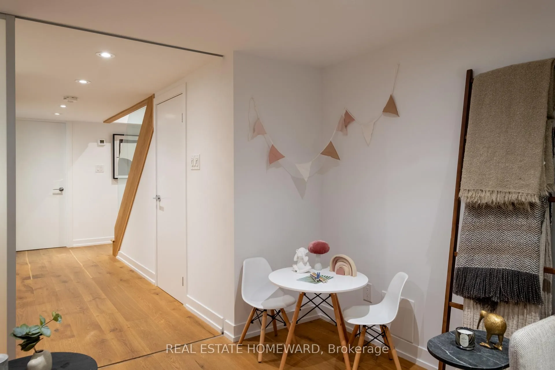 Photo 35 of 204 Bain Avenue, Toronto, North Riverdale — HOMEH
