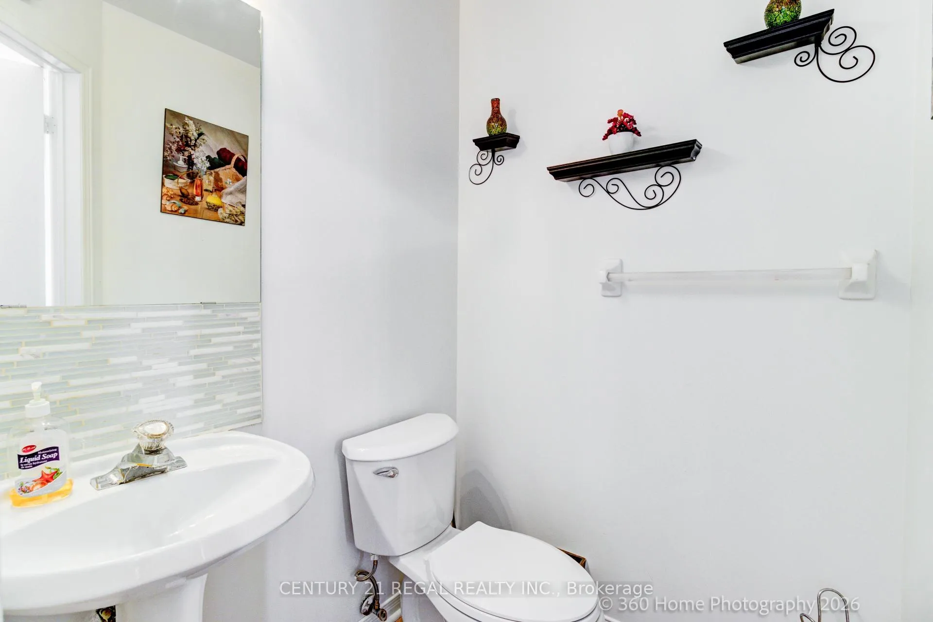 Photo 12 of 42G View Green Crescent, Etobicoke, West Humber-Clairville — HOMEH