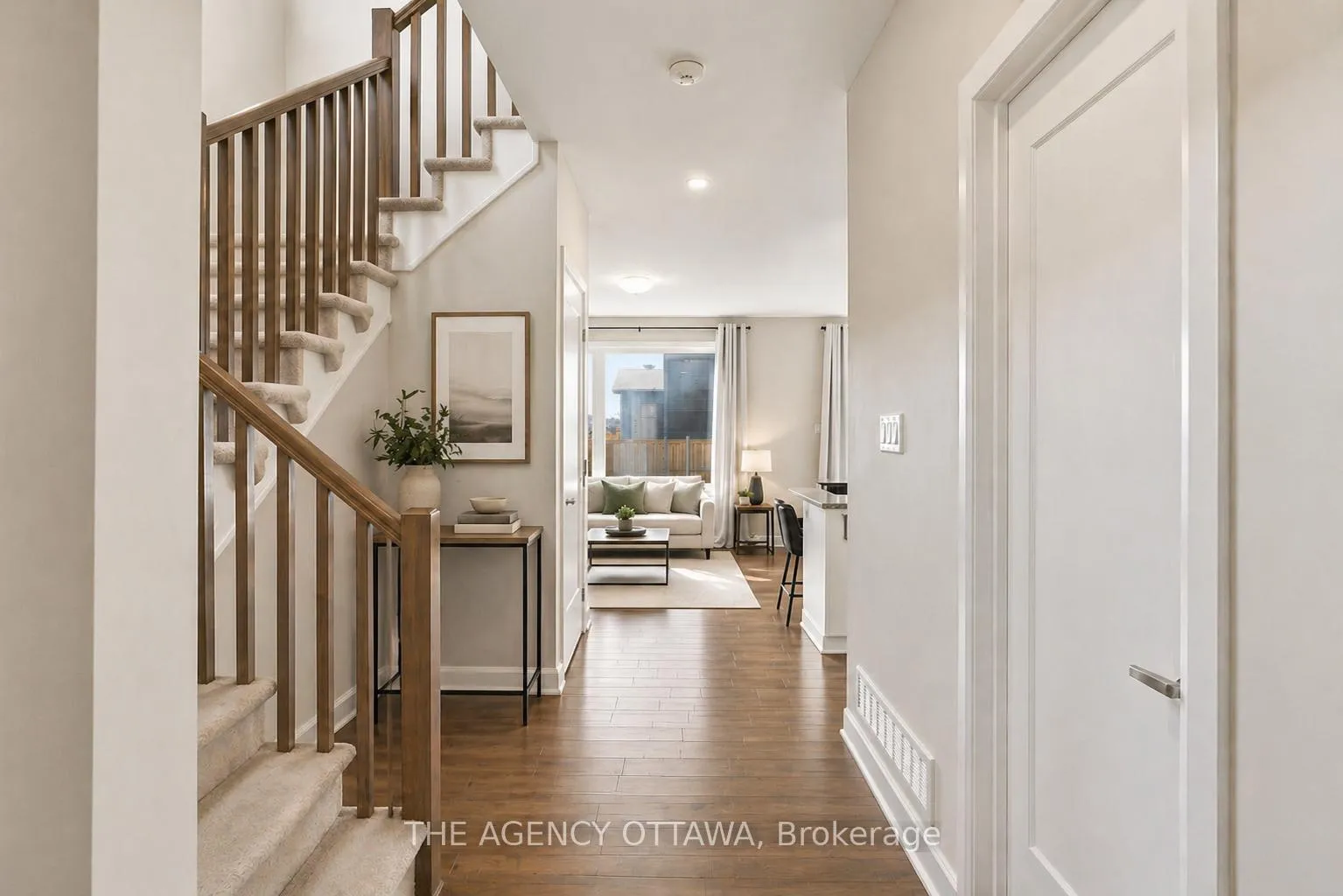 Photo 3 of 336 Barrett Farm Drive, Ottawa, Blossom Park/Kemp Park/Findlay Creek — HOMEH