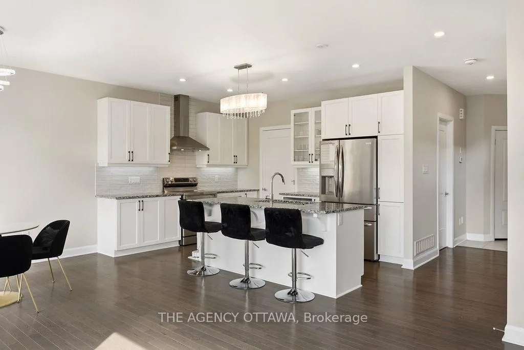 Photo 6 of 336 Barrett Farm Drive, Ottawa, Blossom Park/Kemp Park/Findlay Creek — HOMEH