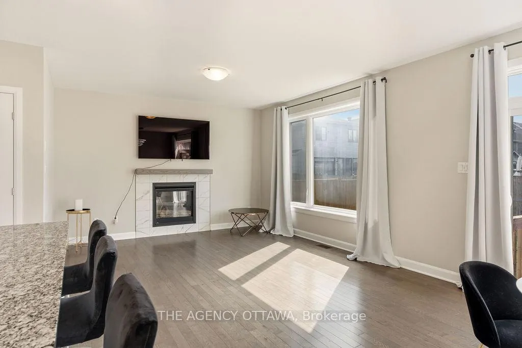 Photo 10 of 336 Barrett Farm Drive, Ottawa, Blossom Park/Kemp Park/Findlay Creek — HOMEH