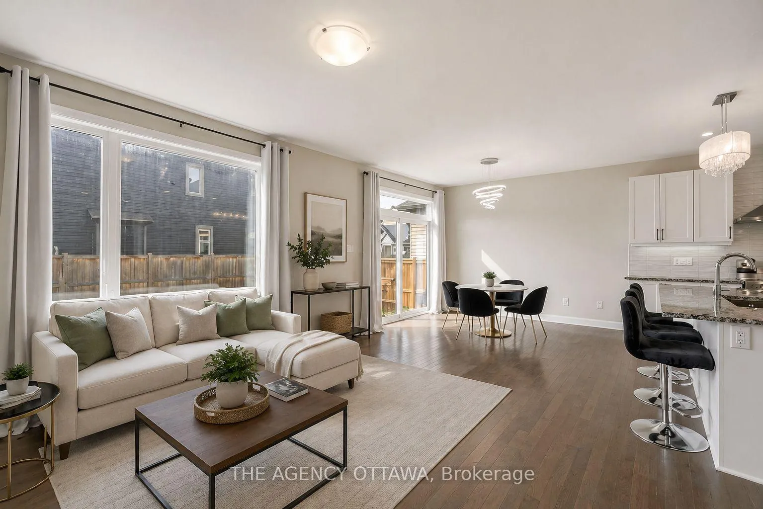 Photo 13 of 336 Barrett Farm Drive, Ottawa, Blossom Park/Kemp Park/Findlay Creek — HOMEH