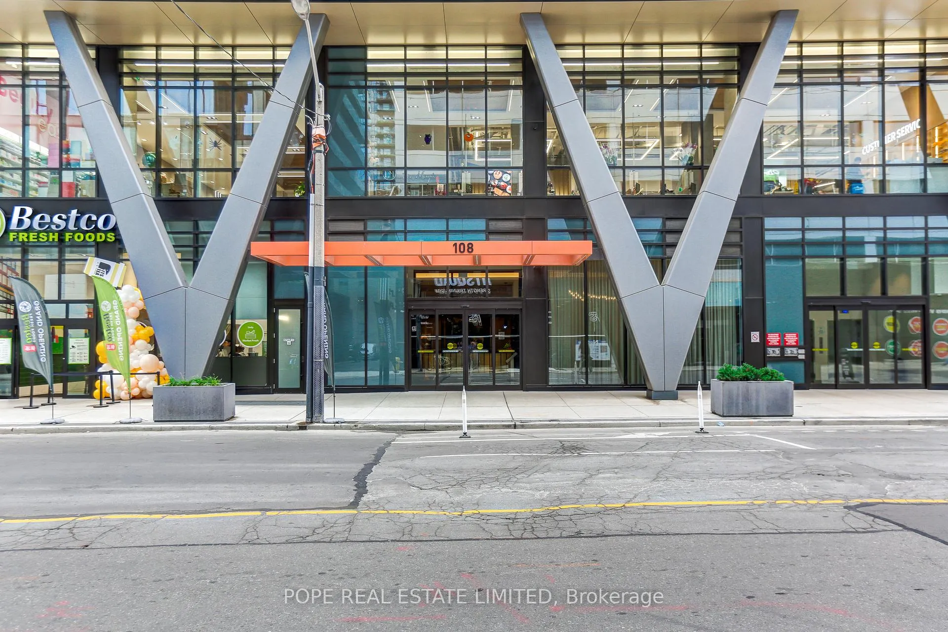 Photo 2 of Unit 1502, 108 Peter Street, Toronto, Waterfront Communities — HOMEH