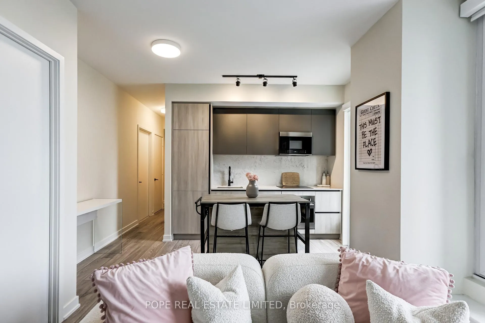 Photo 3 of Unit 1502, 108 Peter Street, Toronto, Waterfront Communities — HOMEH