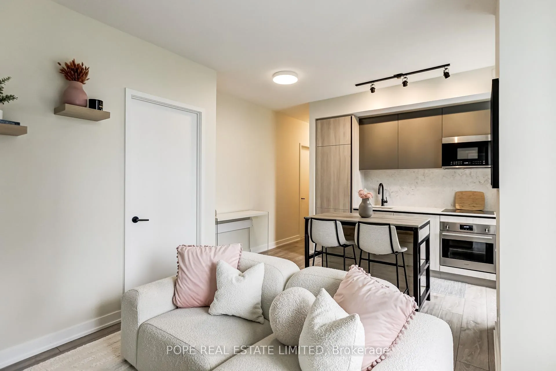 Photo 4 of Unit 1502, 108 Peter Street, Toronto, Waterfront Communities — HOMEH