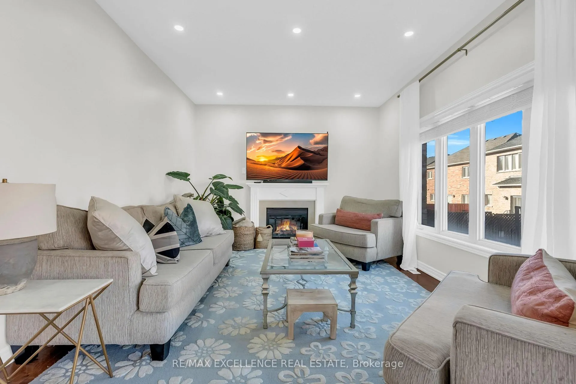 Photo 8 of 40 Imperial Lakes Drive, Brampton, Bram East — HOMEH