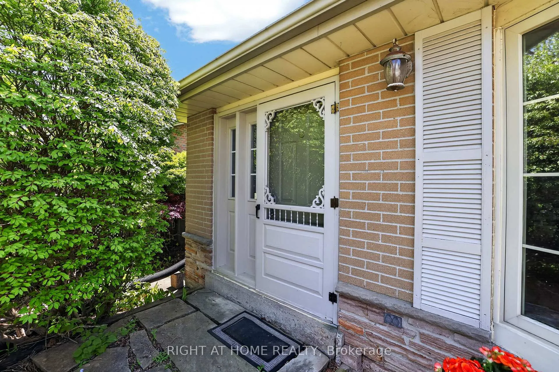 Photo 8 of 5 Fleance Drive, Markham, Royal Orchard — HOMEH