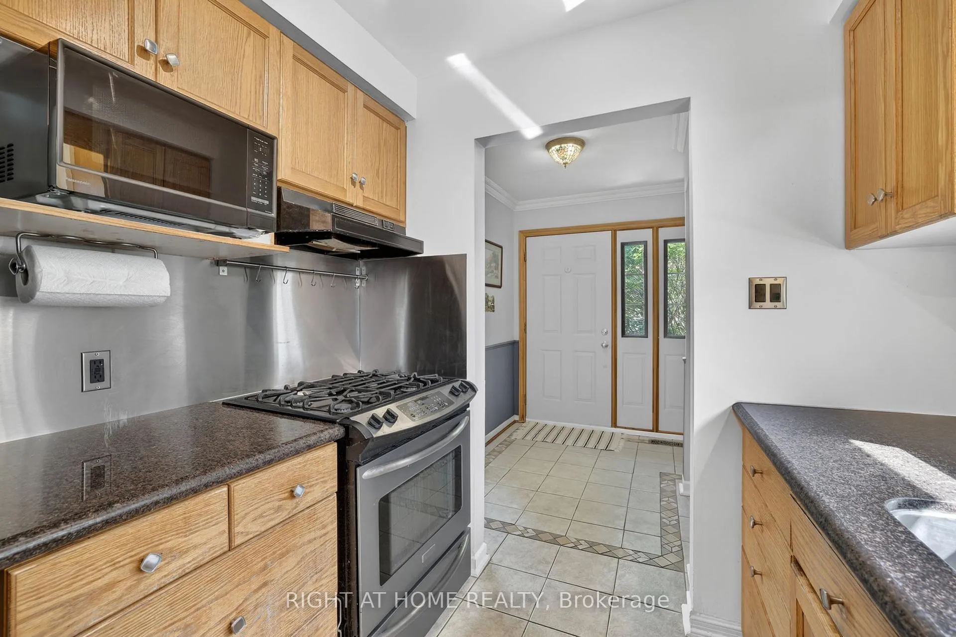 Photo 11 of 5 Fleance Drive, Markham, Royal Orchard — HOMEH
