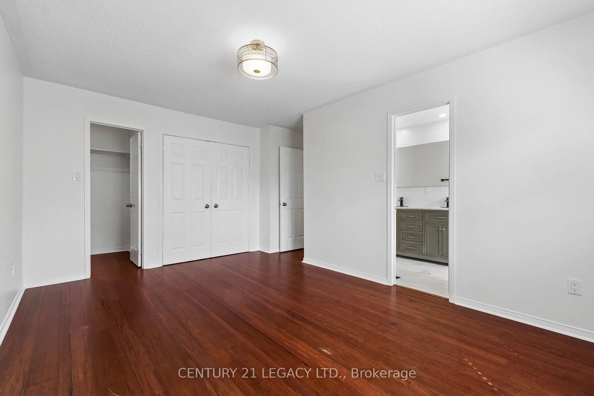 Photo 22 of 29 Woolf Crescent, Ajax, South East — HOMEH