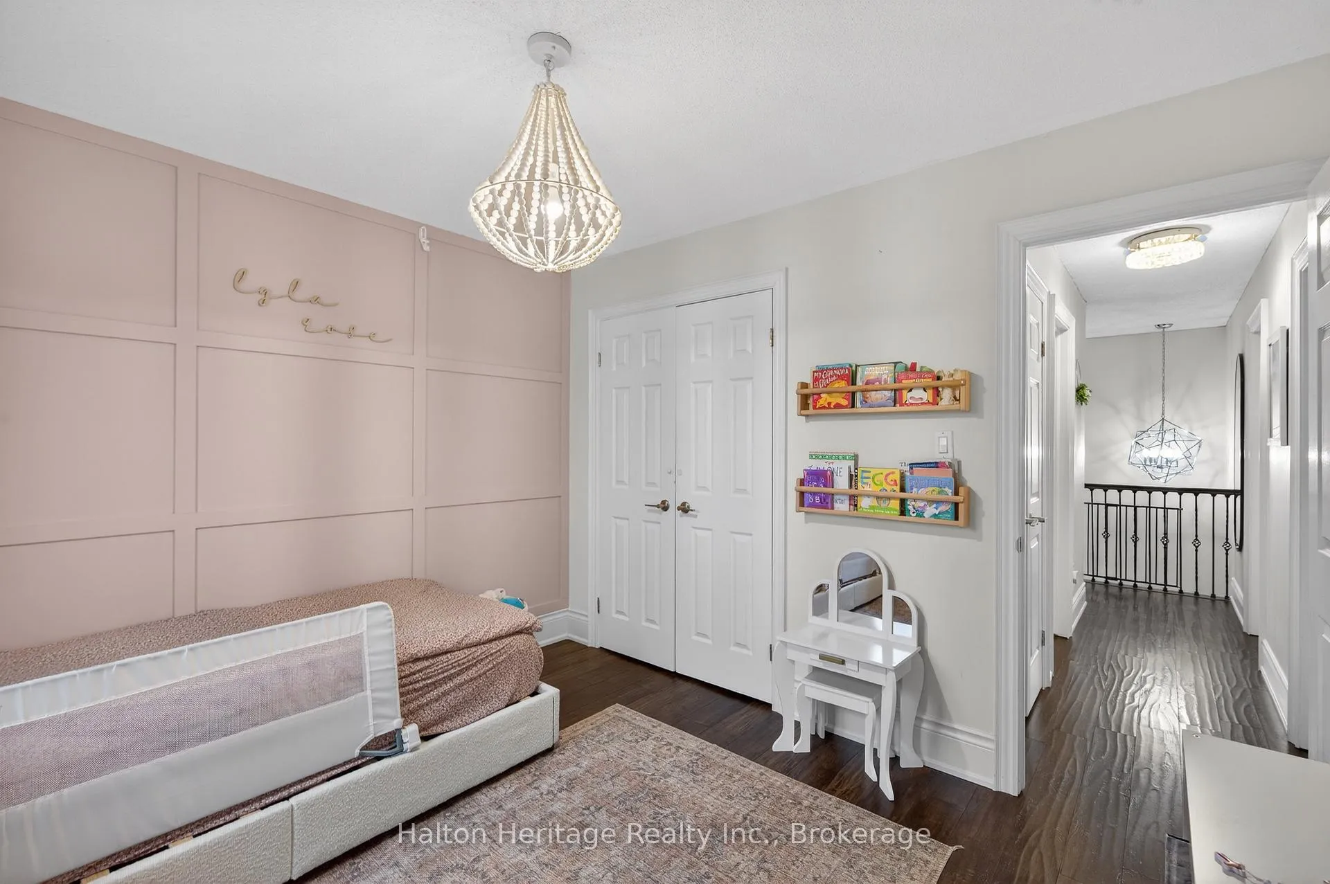 Photo 29 of 122 Hollybush Drive, Hamilton, Waterdown — HOMEH