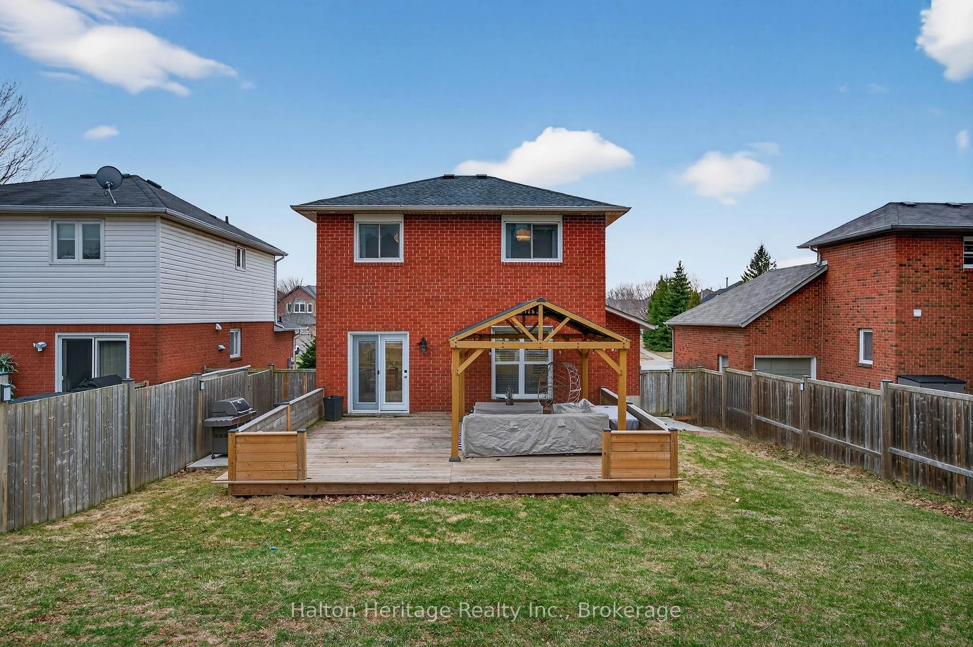 Photo 44 of 122 Hollybush Drive, Hamilton, Waterdown — HOMEH