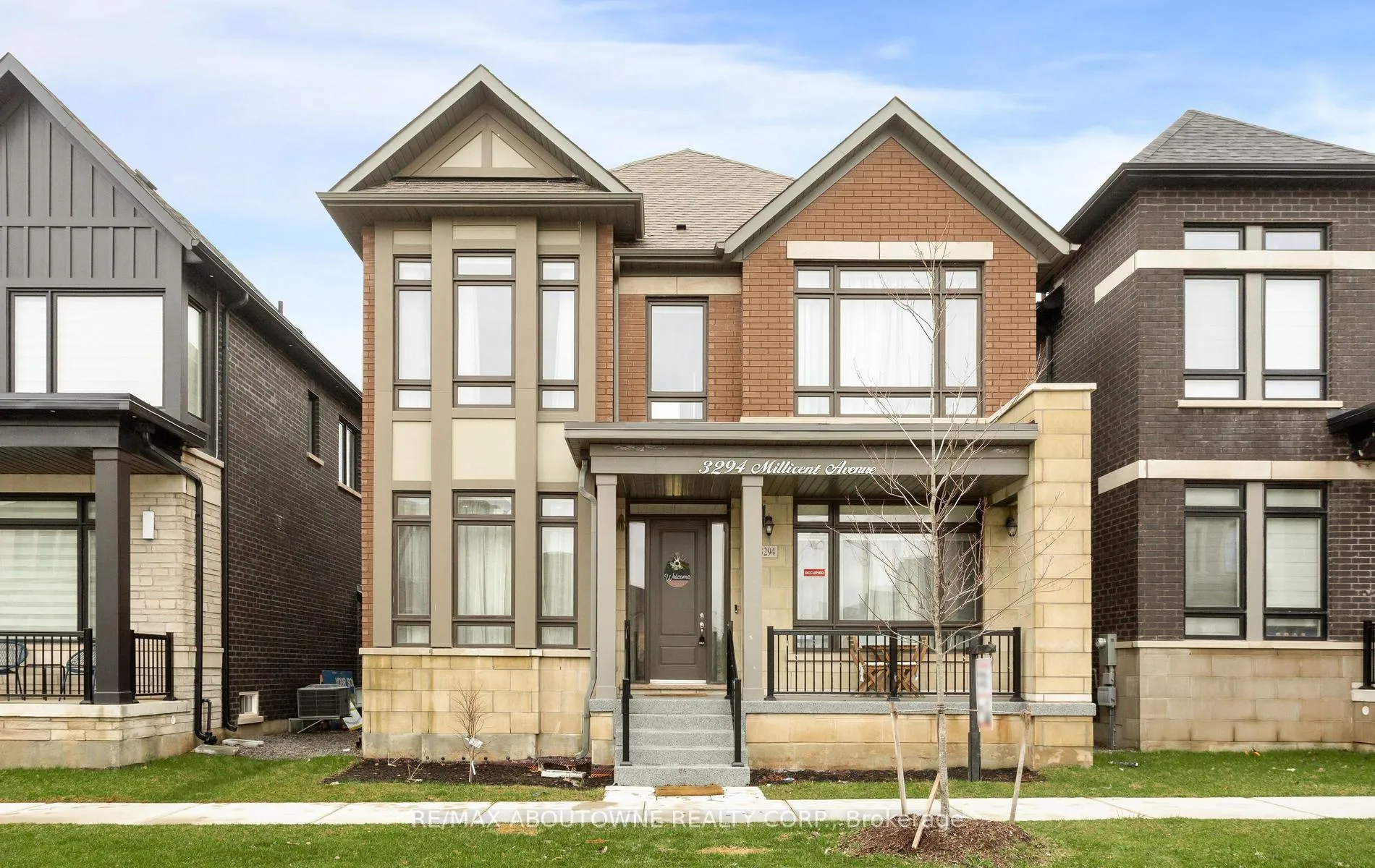 Front of Unit (Upper), 3294 Millicent Avenue