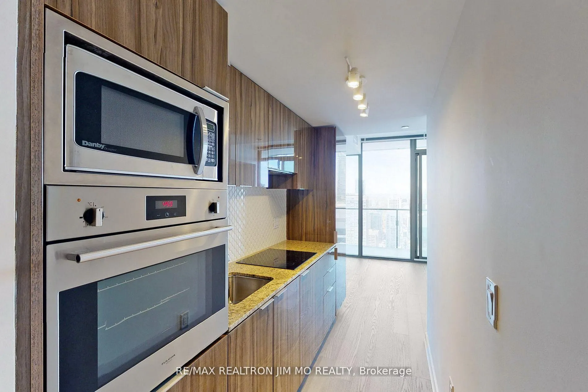 Photo 24 of Unit 5510, 11 Wellesley Street W, Toronto, Bay Street Corridor — HOMEH