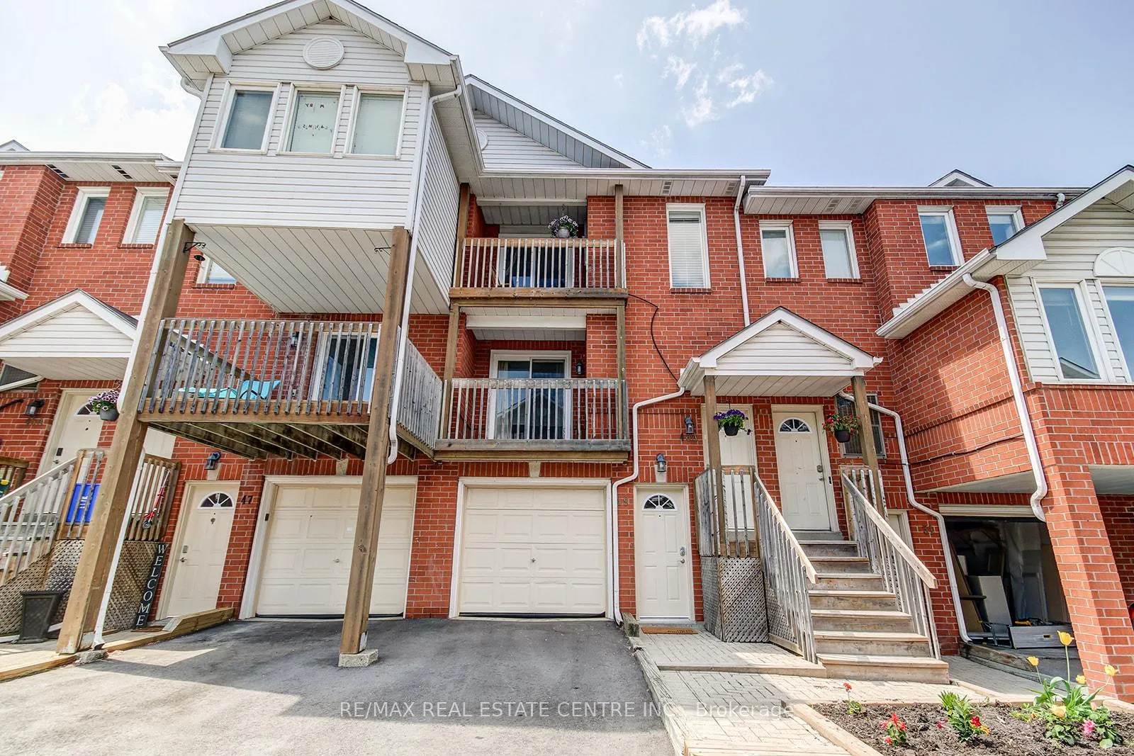 Photo 1 of 49 Wylie Circle E, Halton Hills, Georgetown — HOMEH