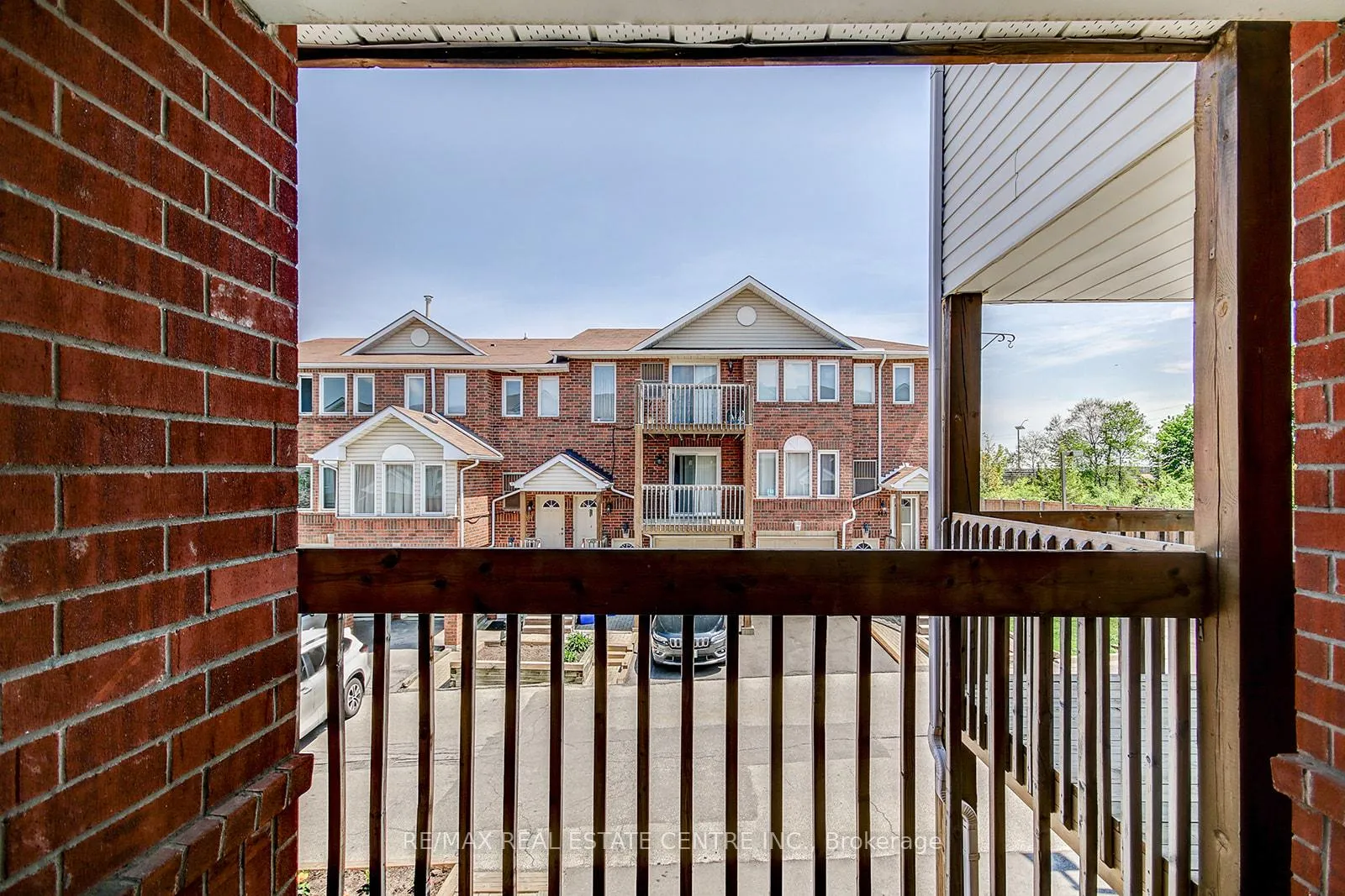 Photo 16 of 49 Wylie Circle E, Halton Hills, Georgetown — HOMEH